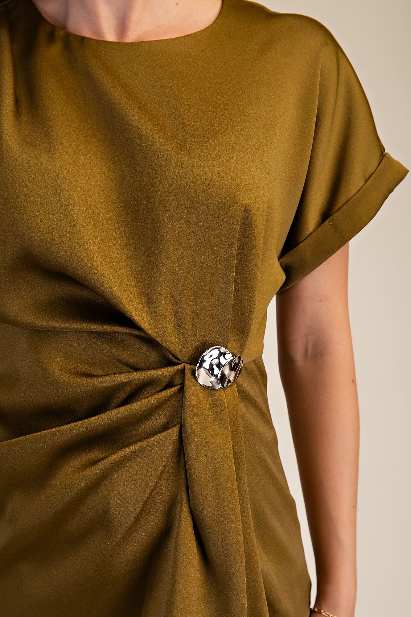 Gathered Metal Trim Short Sleeve Top