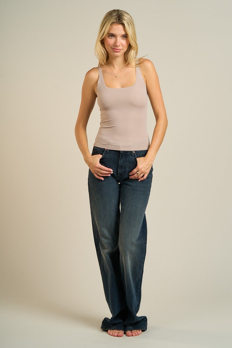 Seamless Scoop Neck Tank Top