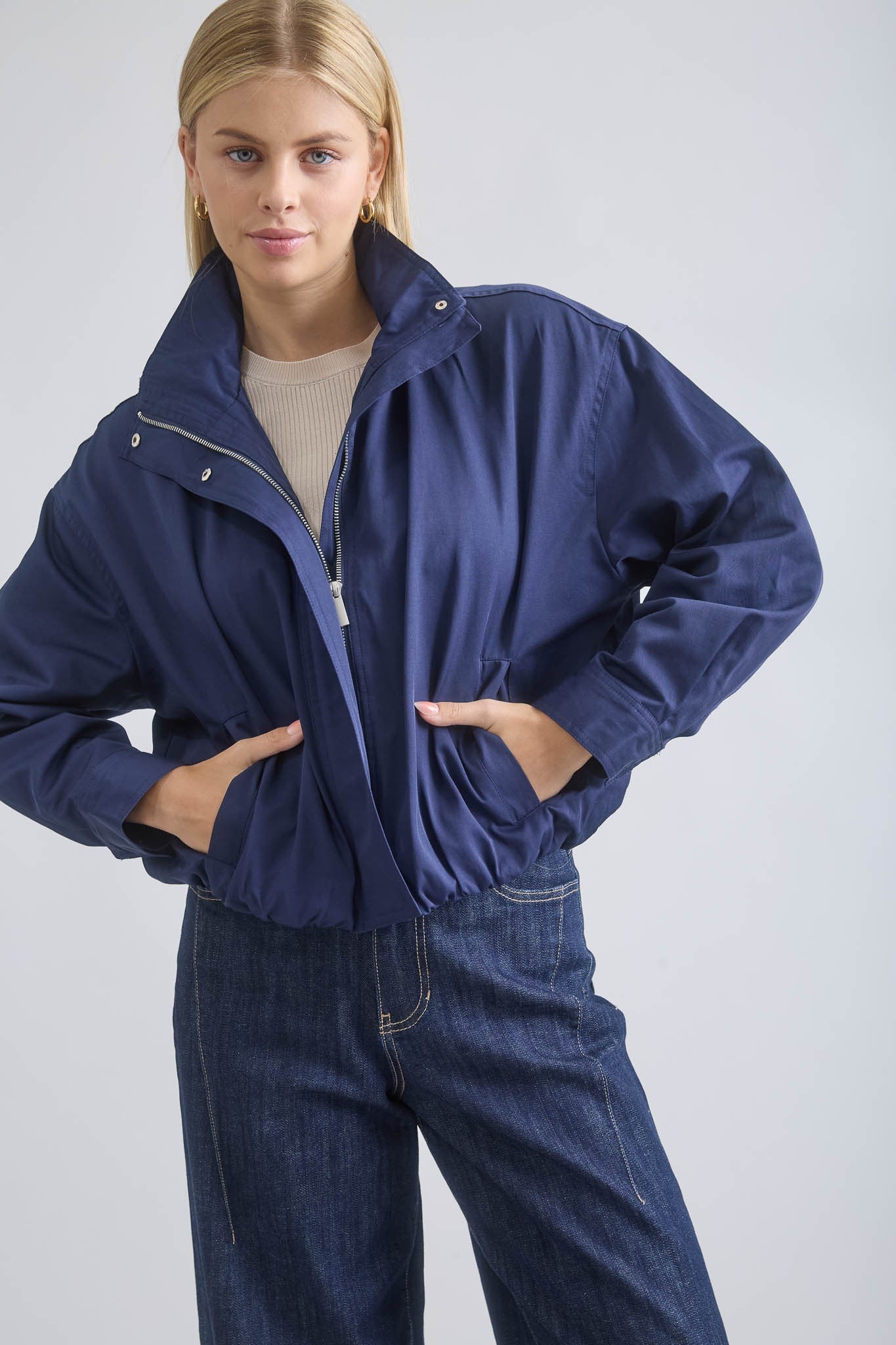 Zip-up Mock Neck Elastic Hem Jacket