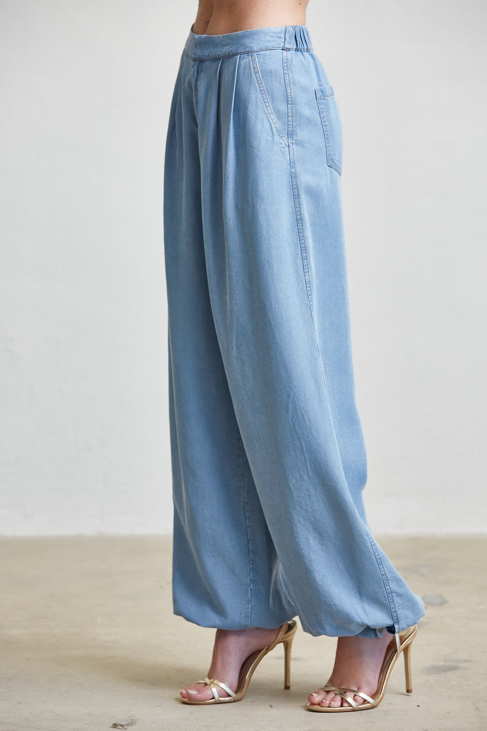 Lyocell Light Denim Balloon Pants W/ Cuff Opening