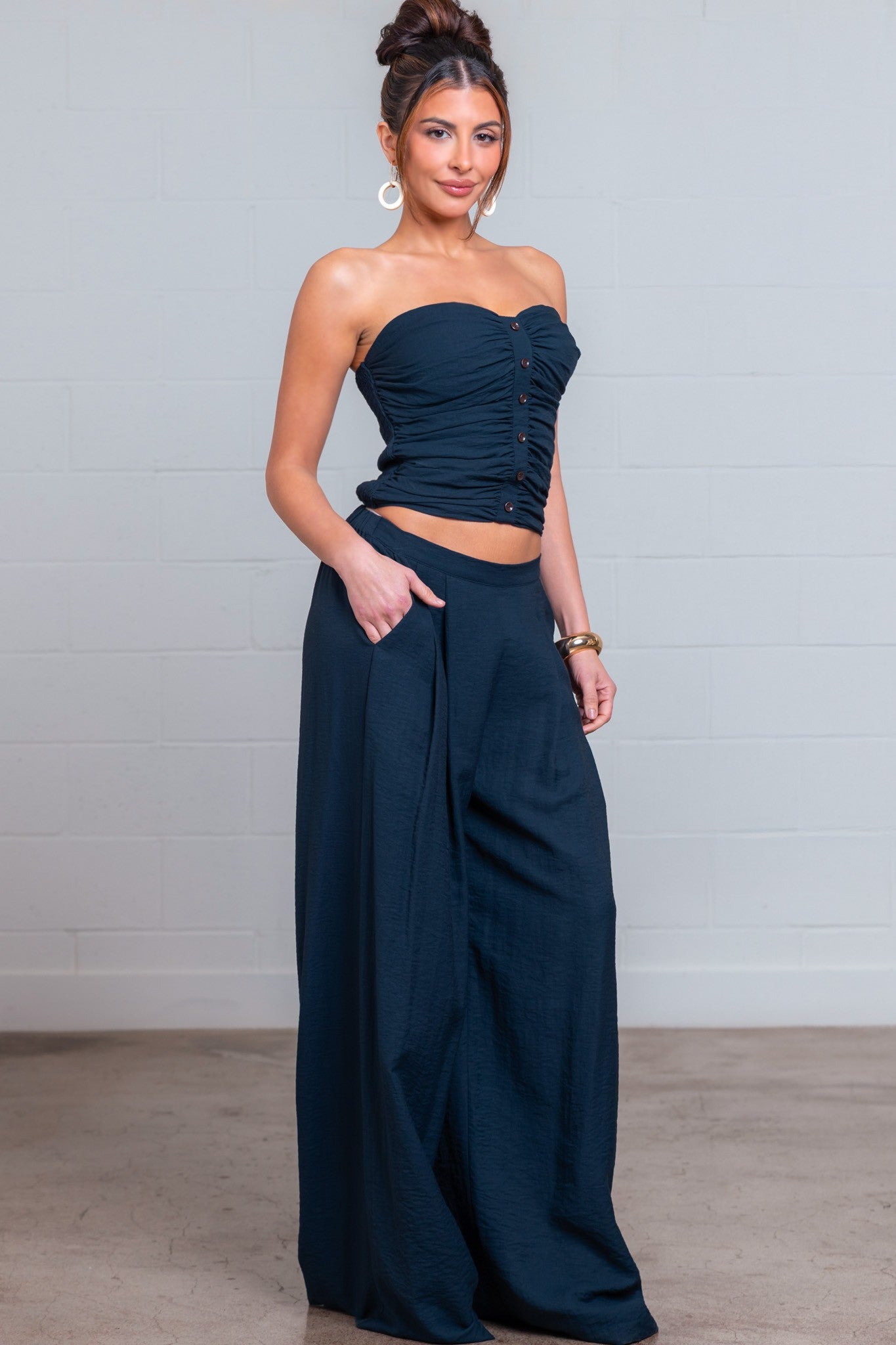 Solid Ruched Sleeveless Top And Pants Set