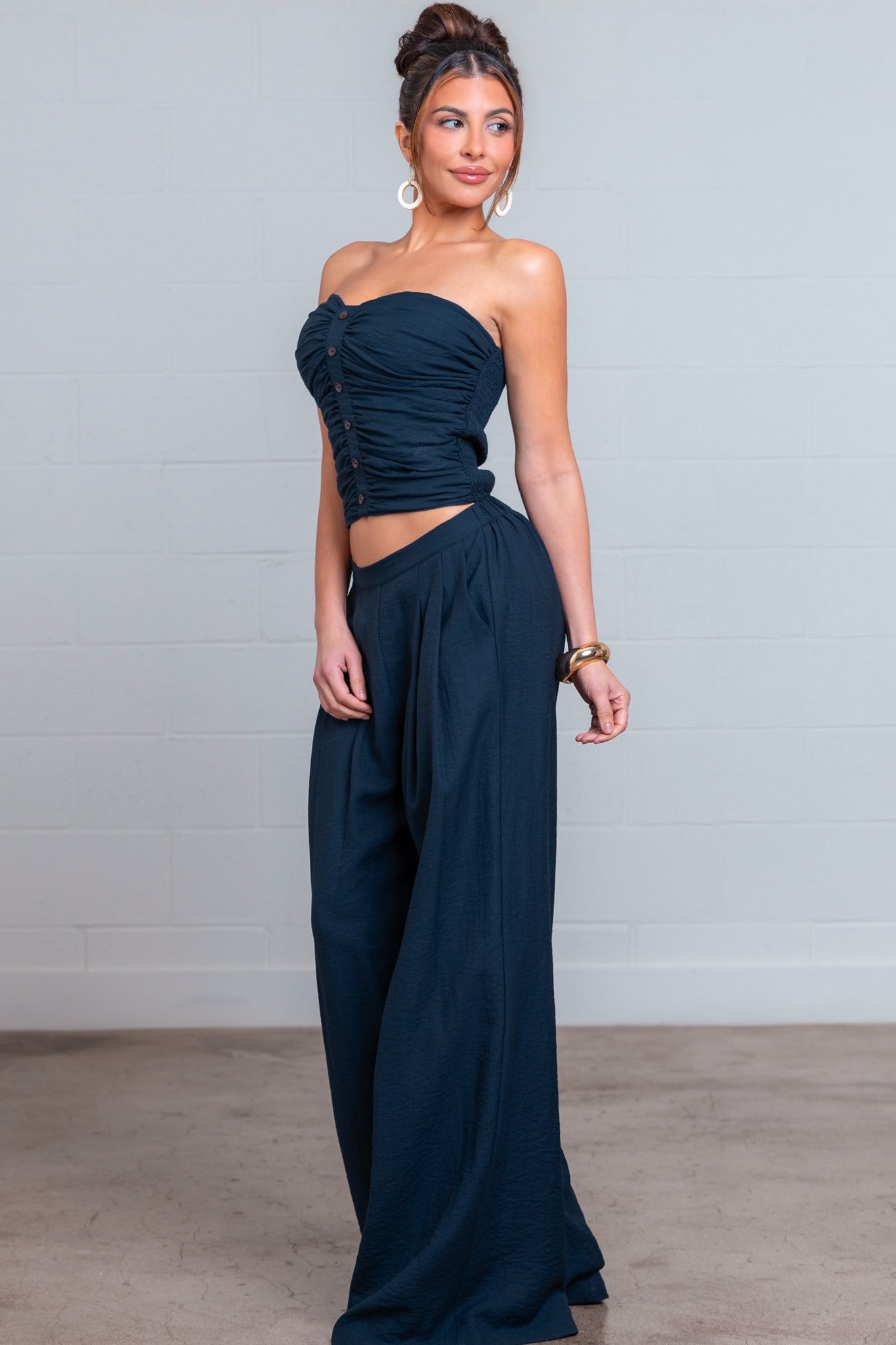 Solid Ruched Sleeveless Top And Pants Set