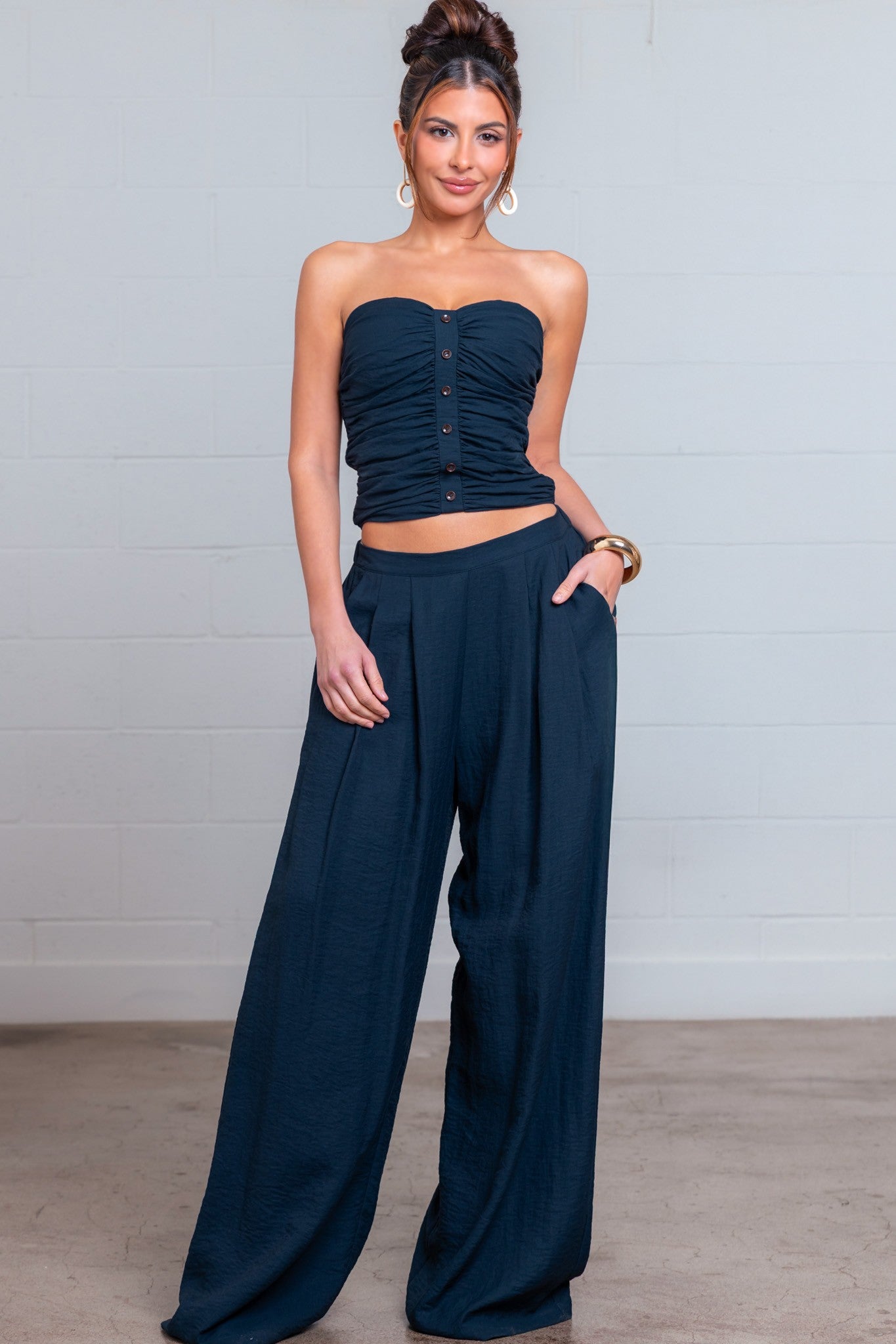 Solid Ruched Sleeveless Top And Pants Set