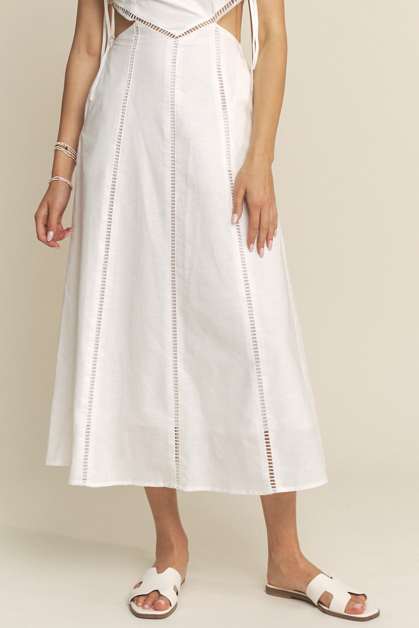 Side Cutout Tie Finish Lace Trim Maxi Dress