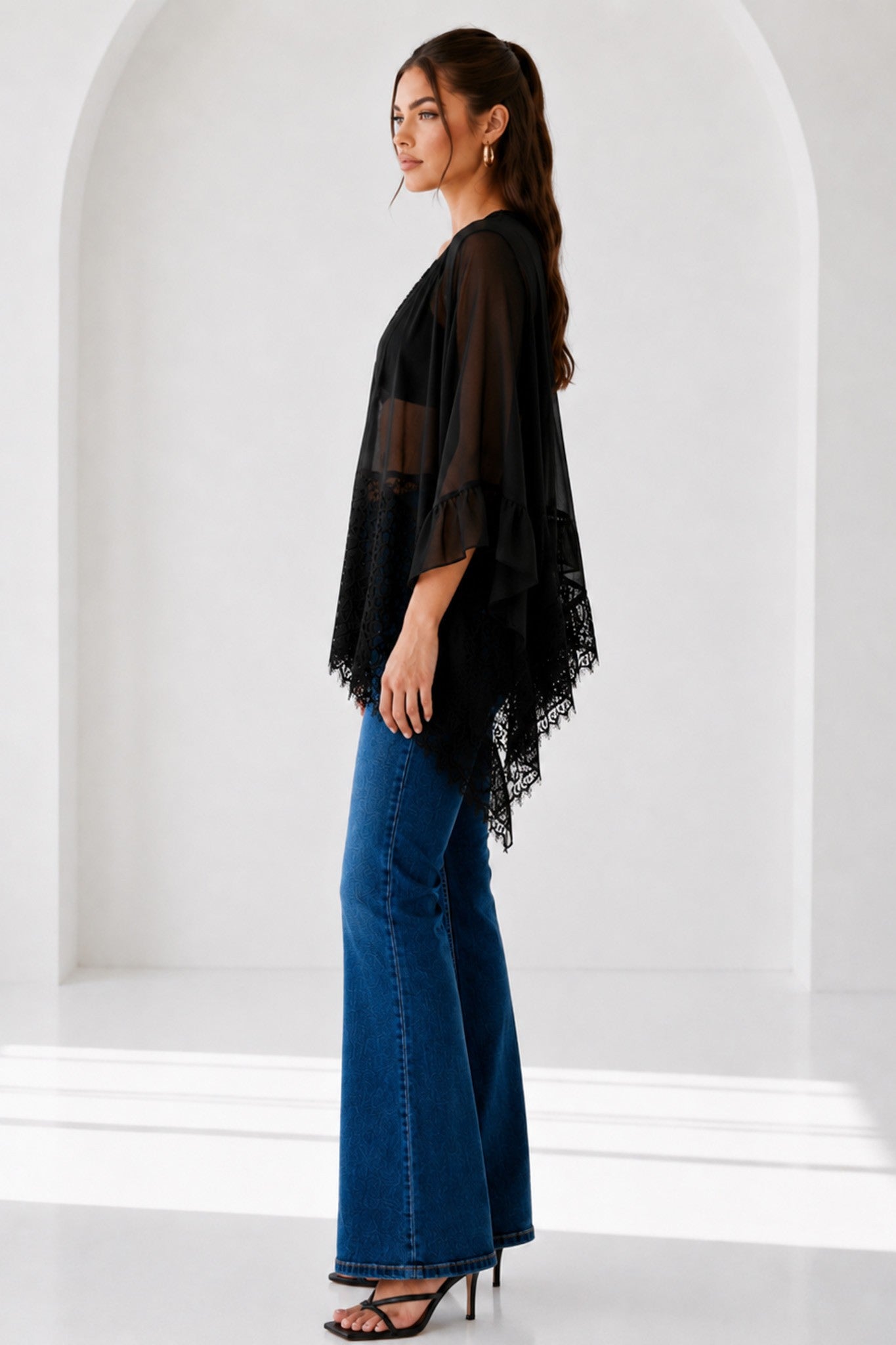 Billowy Siluette Lace And Ruffel Trim Poncho