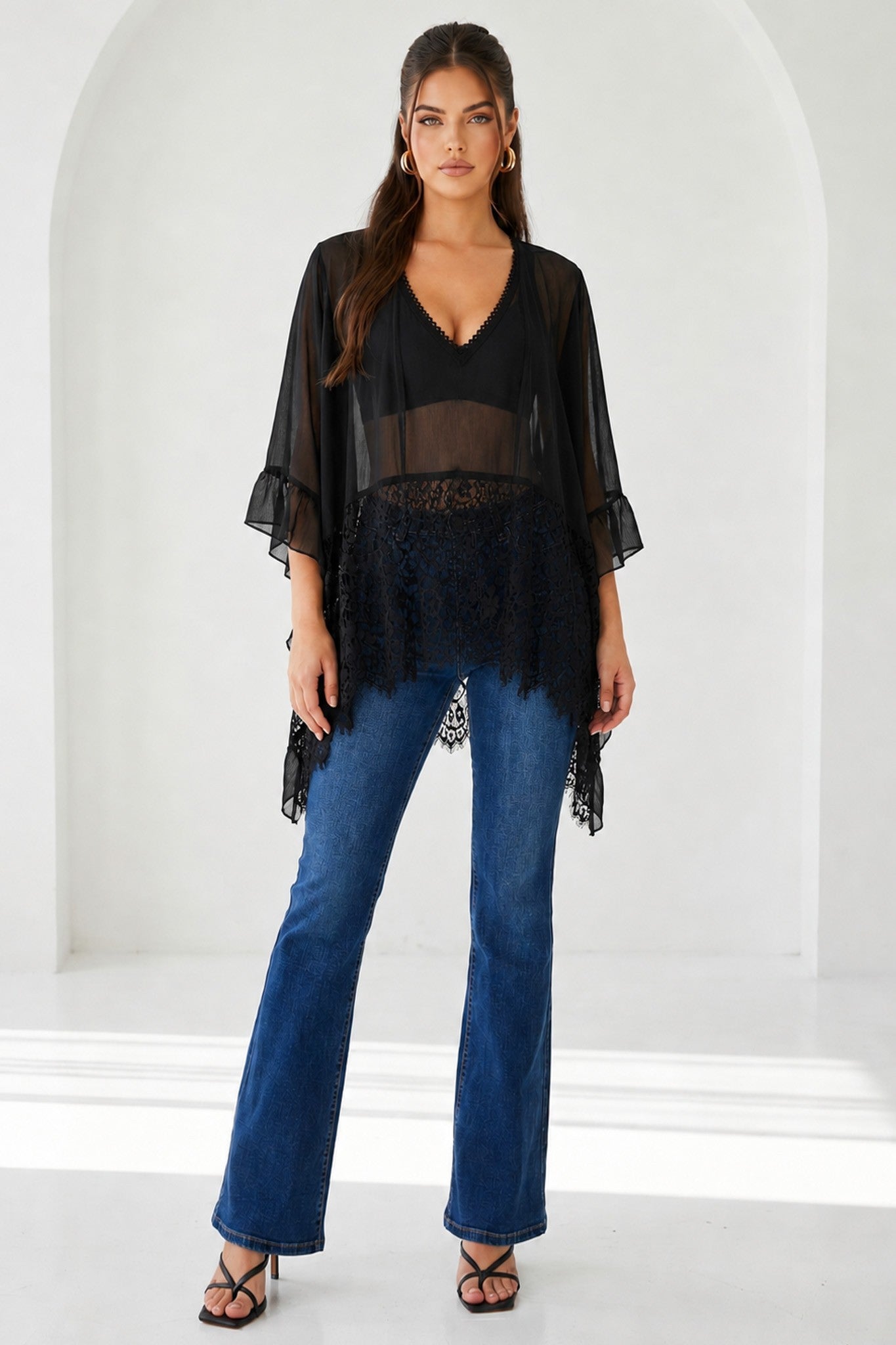 Billowy Siluette Lace And Ruffel Trim Poncho