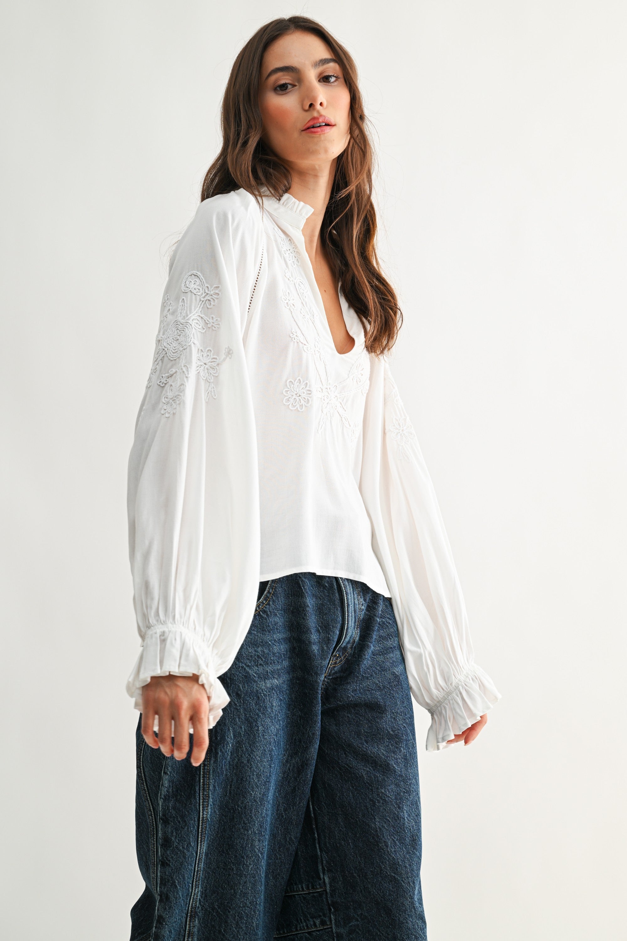 Boho-chic Embroidered White Peasant Blouse