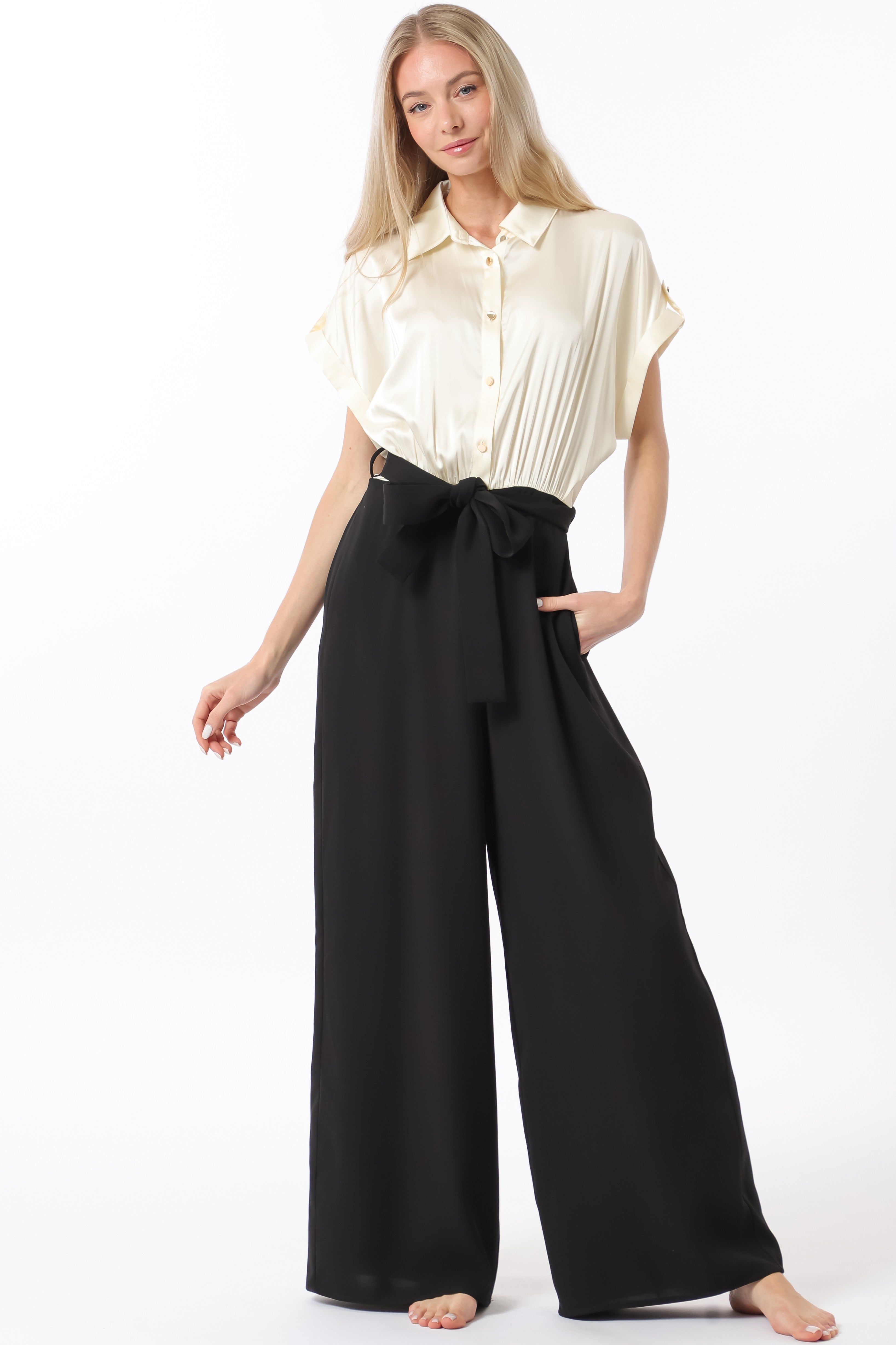 SHORT SLEEVE BUTTON DOWN BELTED JUMPSUIT