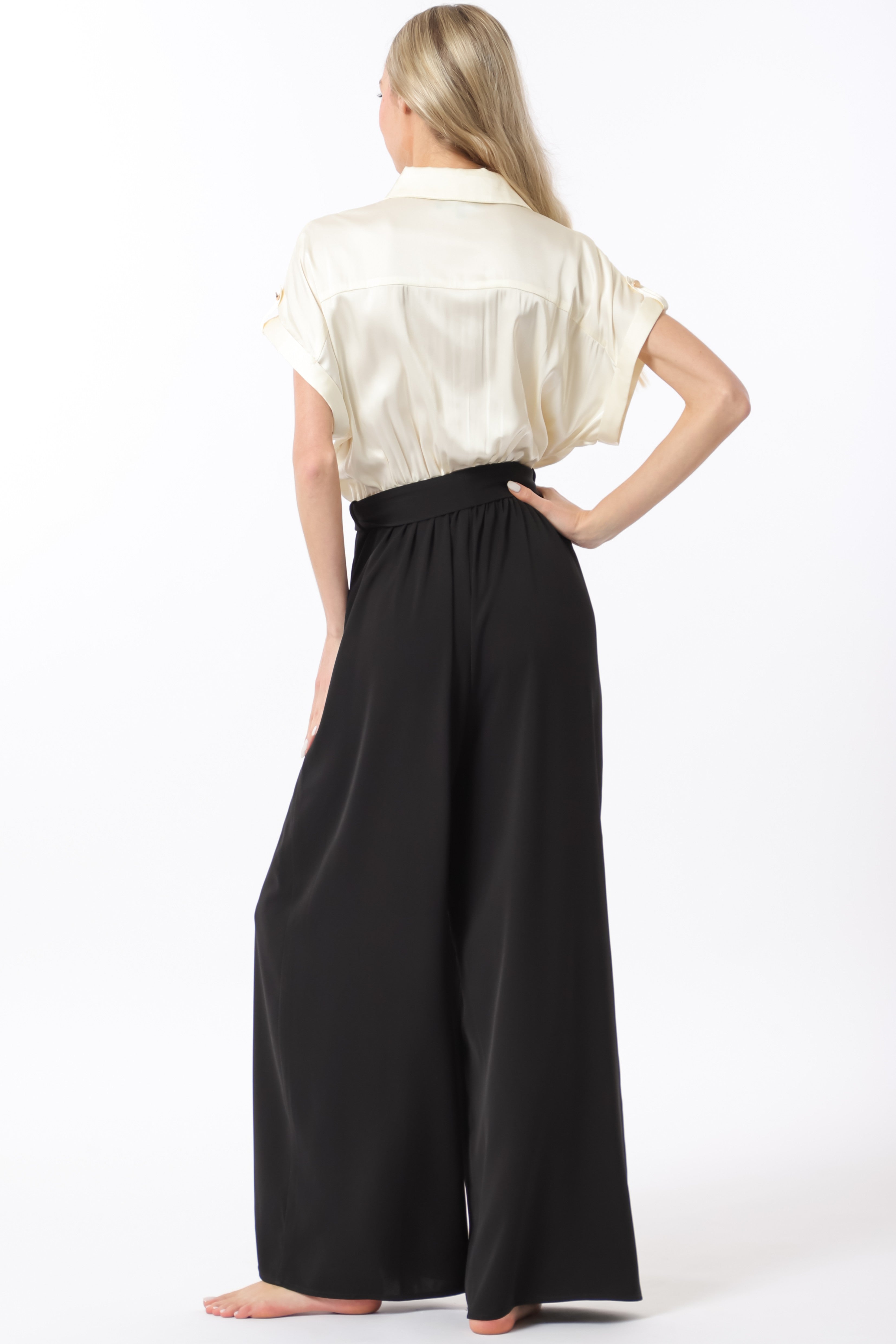 SHORT SLEEVE BUTTON DOWN BELTED JUMPSUIT