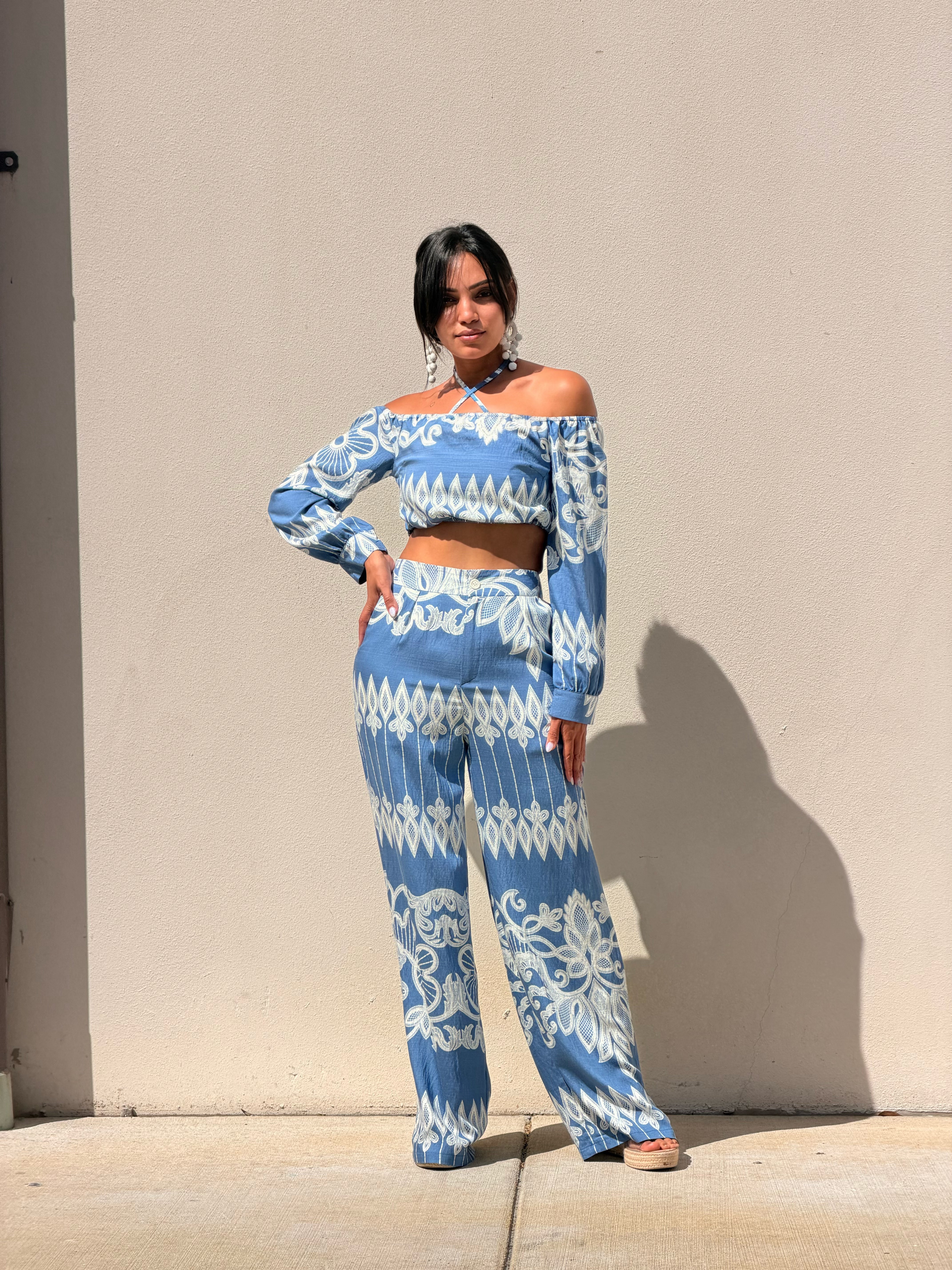 Woven White and Blue Set